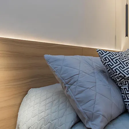 Brera Exclusive - New With Terrace, Near Parking דירה *