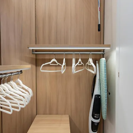 Brera Exclusive - New With Terrace, Near Parking דירה